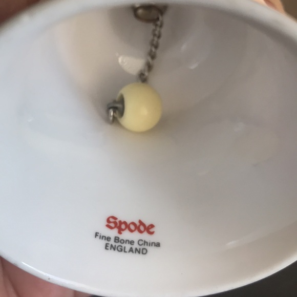 SPODE, for The Danbury Mint White and Pink Bell - Picture 8 of 8